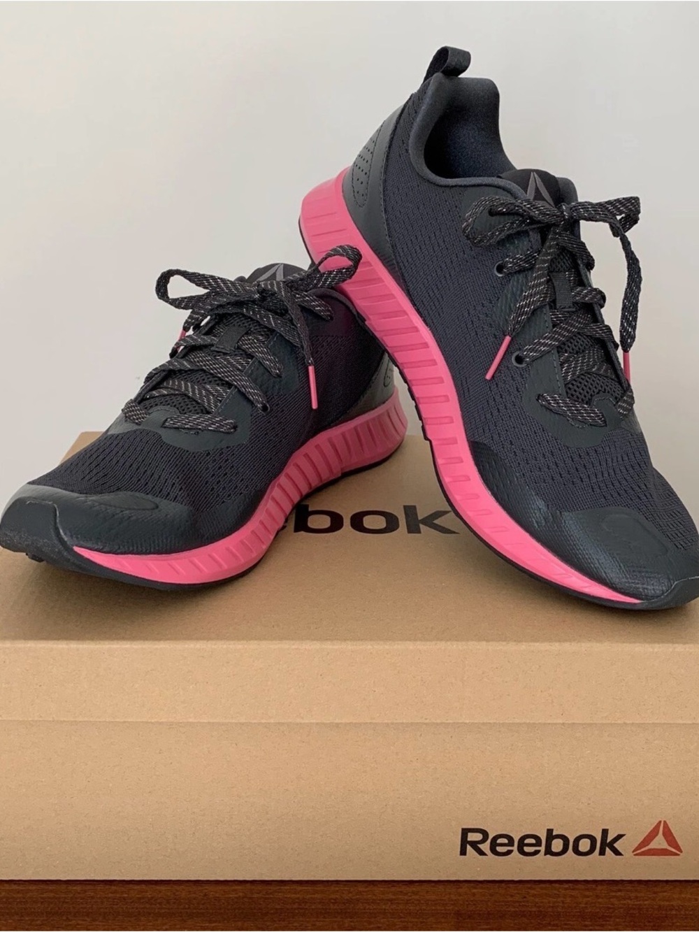 Reebok Flashfilm Runner JUNIOR Grey/Pink/Pewter Running Sneakers Size US JR 6.5
